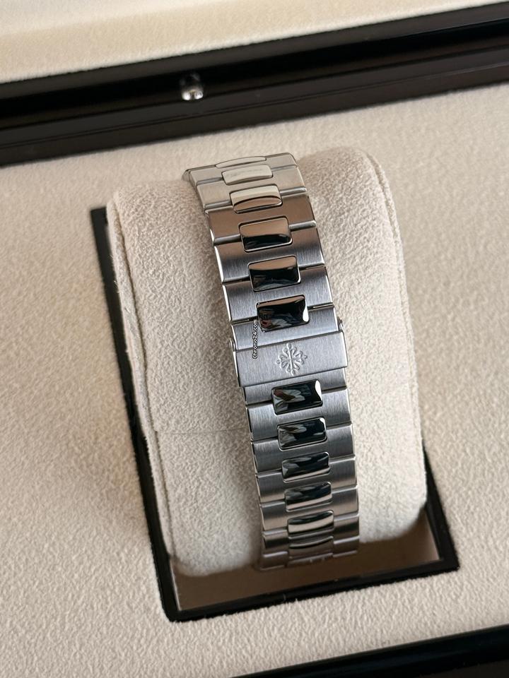 Patek Philippe Nautilus Box & Archive Papers 8 Patek Philippe Nautilus Box & Archive Papers