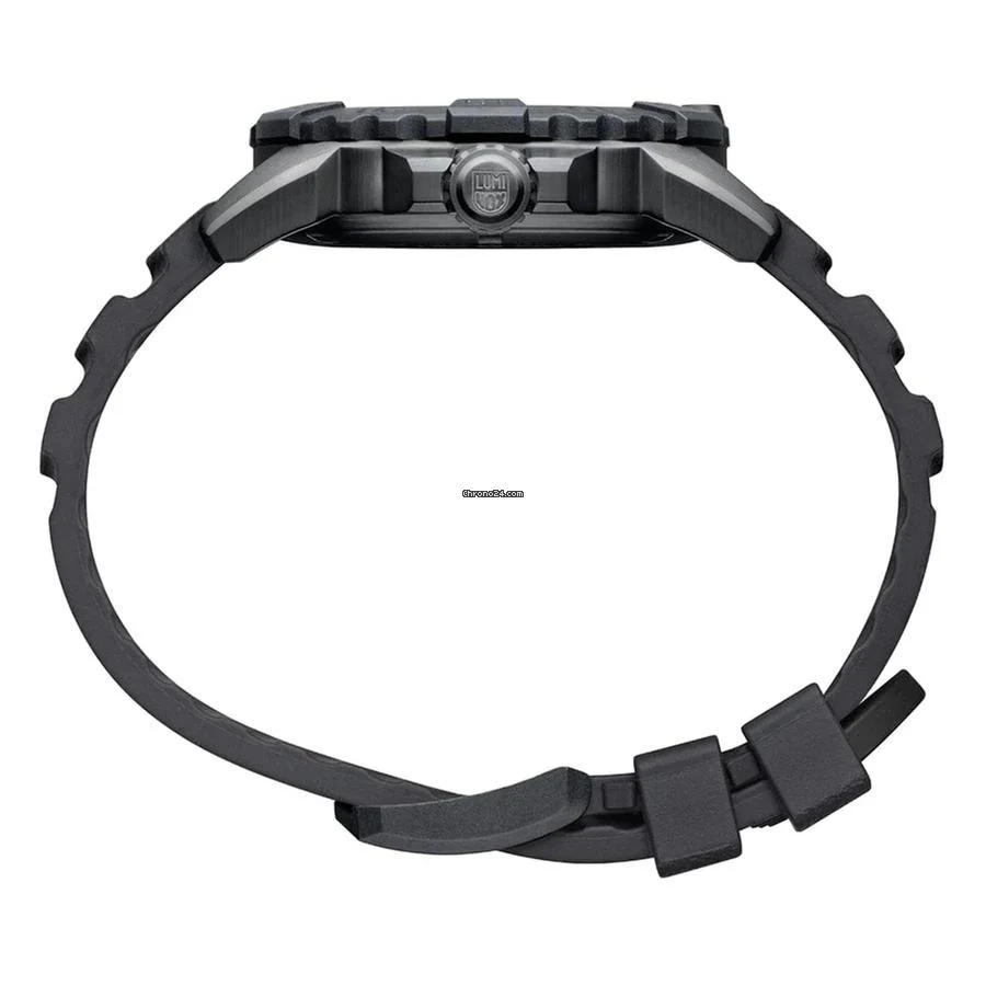 Luminox Navy Seal XS.3251.BO.CB 45mm Blackout Steel Rubber PVD Quartz Mens Watch