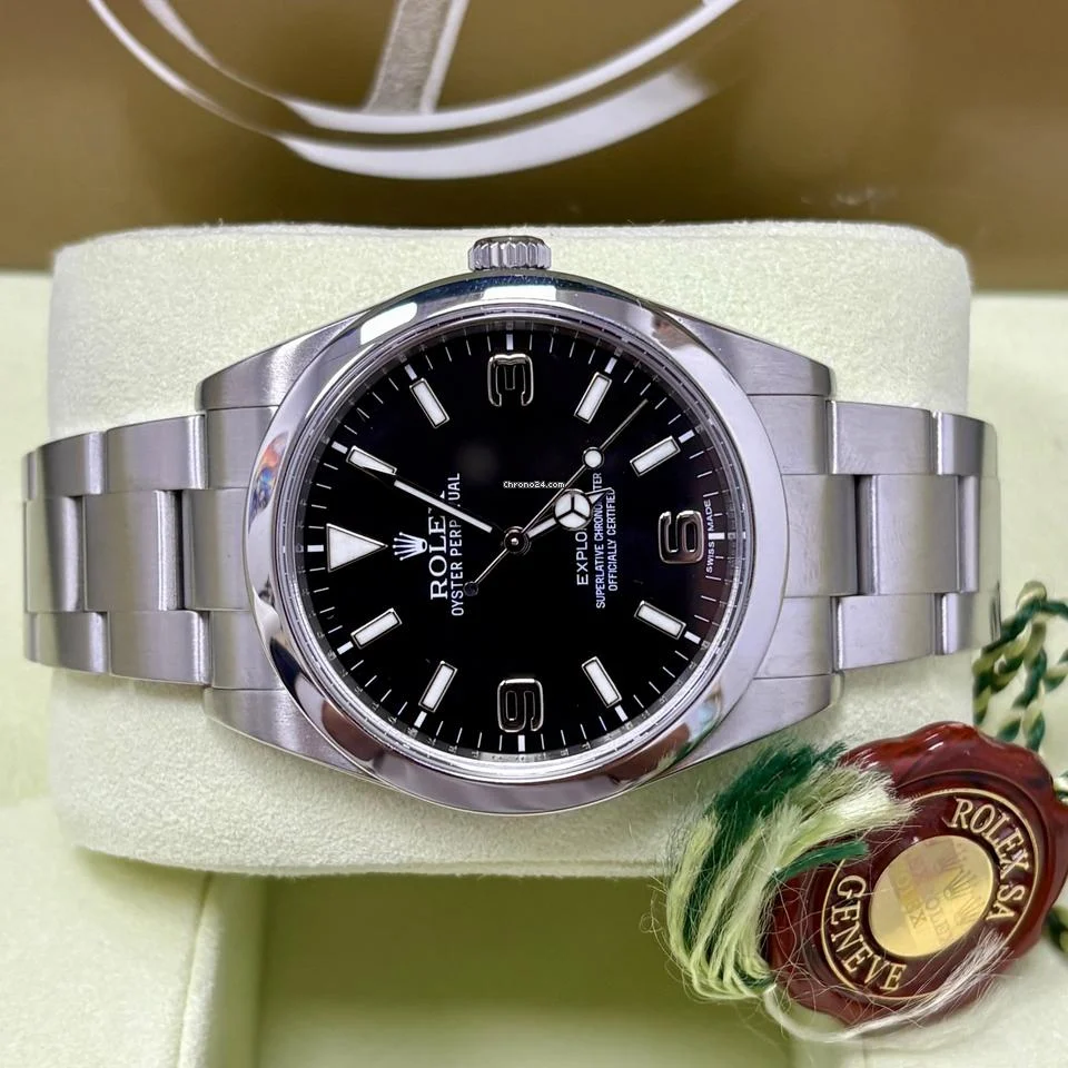 Rolex Explorer 214270 39mm Black MK1 Dial + Box