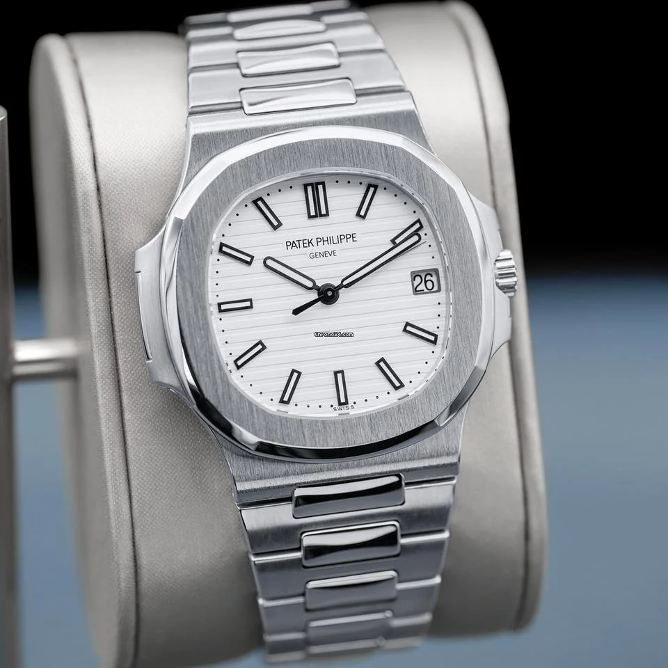Patek Philippe Nautilus White Piano Dial 40mm 2013 Box & Papers 5 Patek Philippe Nautilus White Piano Dial 40mm 2013 Box & Papers