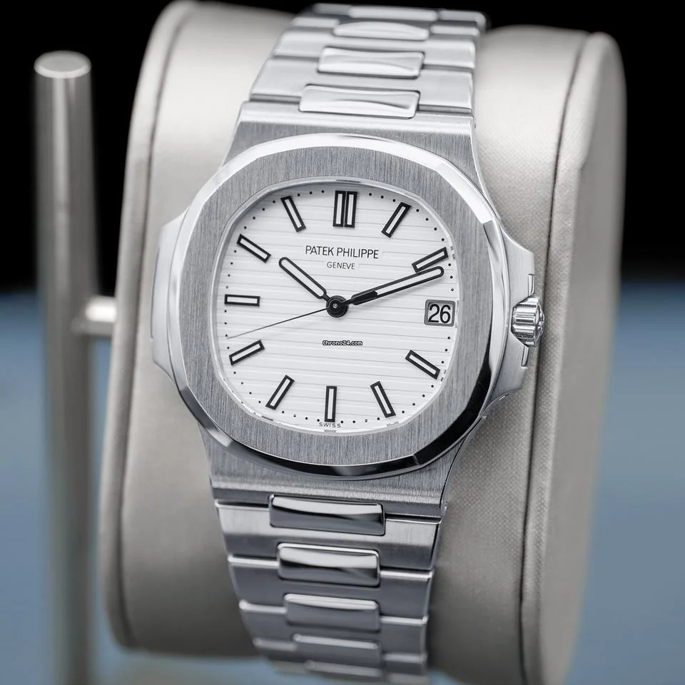 Patek Philippe Nautilus White Piano Dial 40mm 2013 Box & Papers 6 Patek Philippe Nautilus White Piano Dial 40mm 2013 Box & Papers
