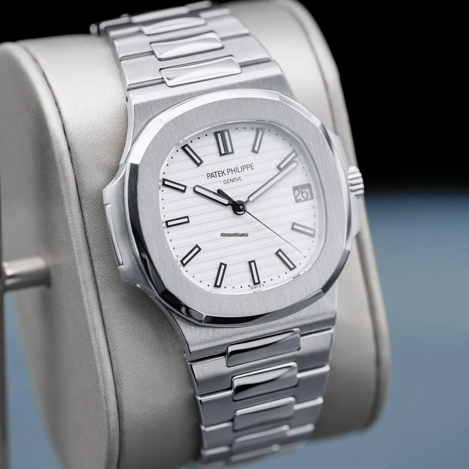 Patek Philippe Nautilus White Piano Dial 40mm 2013 Box & Papers 7 Patek Philippe Nautilus White Piano Dial 40mm 2013 Box & Papers