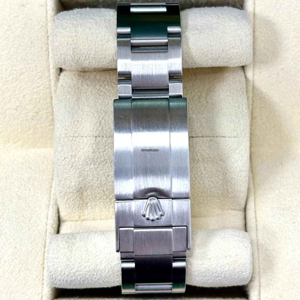 Rolex Explorer 214270 39mm Black MK1 Dial Box + Papers