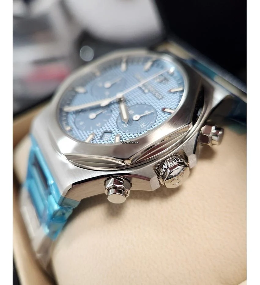 Girard Perregaux Laureato Chronograph Steel Ice Blue Limited Edition 42mm NEW UNWORN 81020-11-3370-1GM