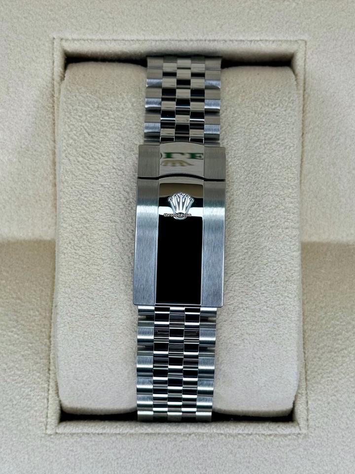Rolex NEW 2025 Rolex Datejust 41mm 126334 Stainless Steel Jubilee Black Diamond Dial