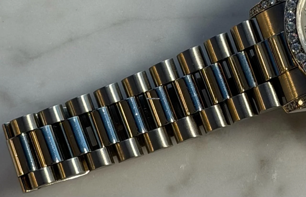 Rolex - Pre-owned White Gold Datejust 31 Silver Diamond Dial Diamond Bezel Presidential Bracelet 68159 5 Rolex - Pre-owned White Gold Datejust 31 Silver Diamond Dial Diamond Bezel Presidential Bracelet 68159
