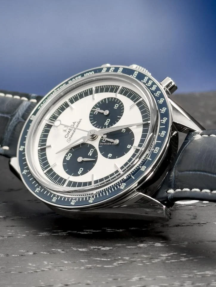 Omega Speedmaster Moonwatch 311.33.40.30.02.001 Full set Pre-owned Panda Special edition 2021 5 Omega Speedmaster Moonwatch 311.33.40.30.02.001 Full set Pre-owned Panda Special edition 2021