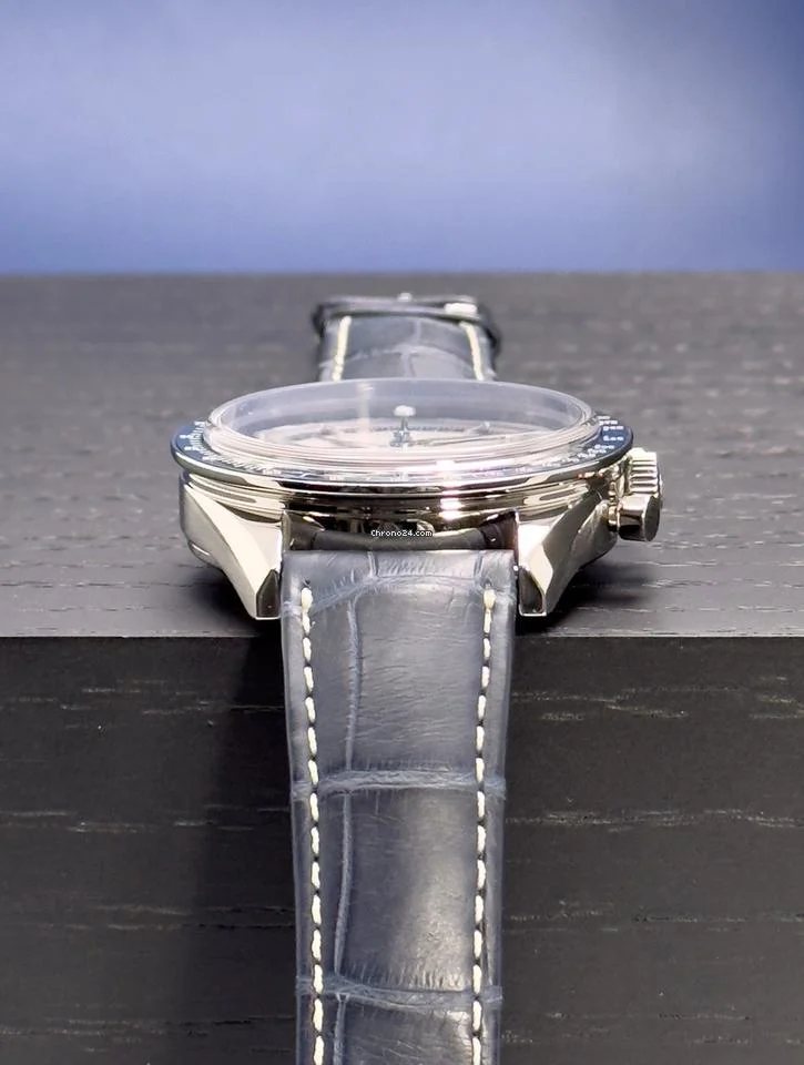 Omega Speedmaster Moonwatch 311.33.40.30.02.001 Full set Pre-owned Panda Special edition 2021 9 Omega Speedmaster Moonwatch 311.33.40.30.02.001 Full set Pre-owned Panda Special edition 2021