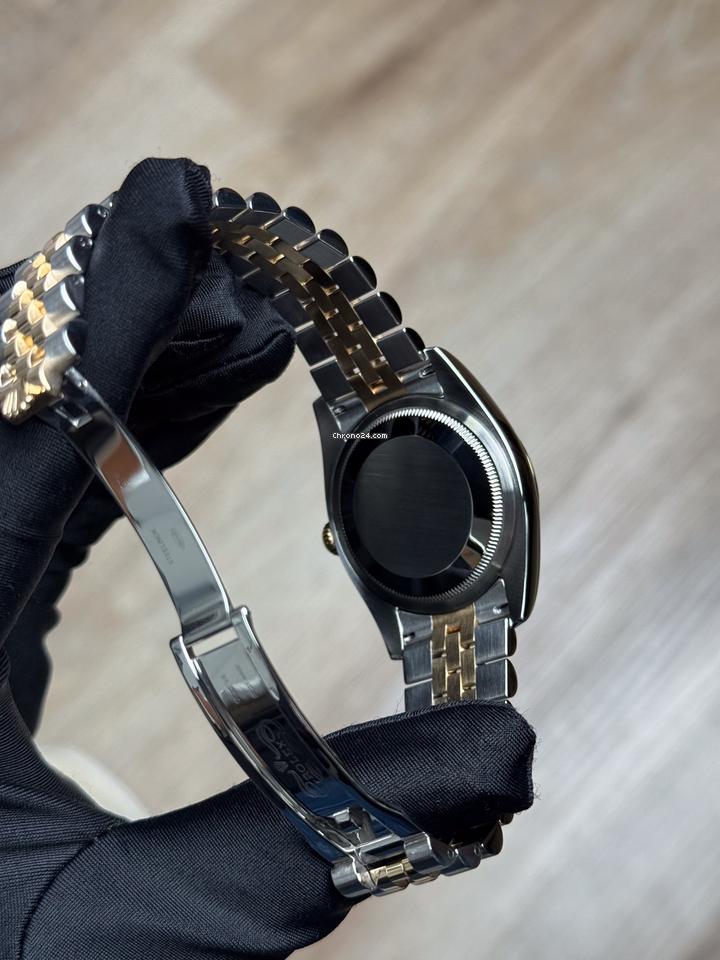 Rolex Datejust 36 2014 Like New 116233 Datejust 36 Champagne Diamond Jubilee 7 Rolex Datejust 36 2014 Like New 116233 Datejust 36 Champagne Diamond Jubilee
