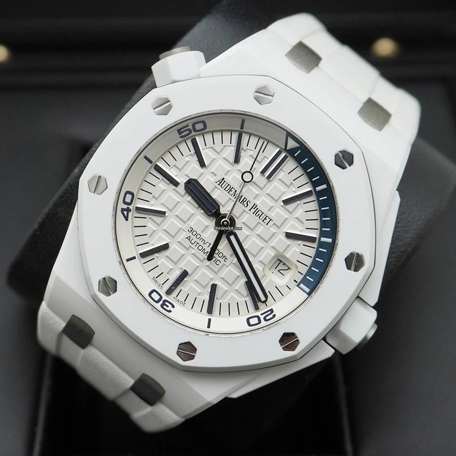 Audemars Piguet Royal Oak Offshore Diver 42mm 15707CB White Dial