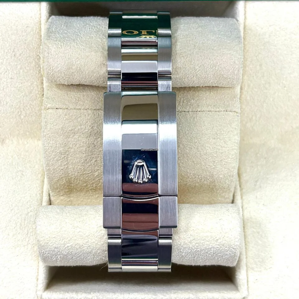 Rolex Datejust 41 126334 Black Diamond Dial Gold Fluted Bezel Oyster Band +Box