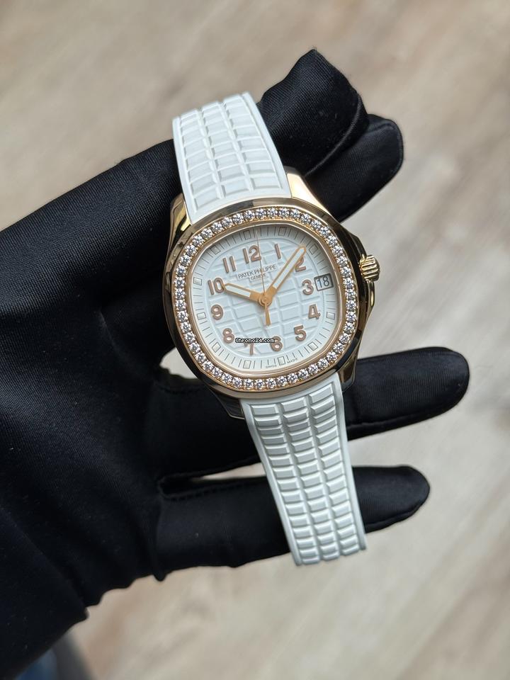 Patek Philippe Aquanaut Luce 2022 Like New 5268/220R Aquanaut Matte White Diamond Strap