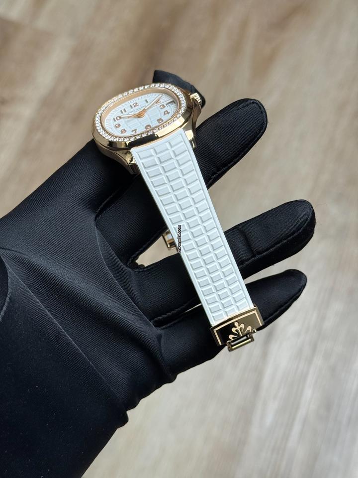 Patek Philippe Aquanaut Luce 2022 Like New 5268/220R Aquanaut Matte White Diamond Strap 3 Patek Philippe Aquanaut Luce 2022 Like New 5268/220R Aquanaut Matte White Diamond Strap