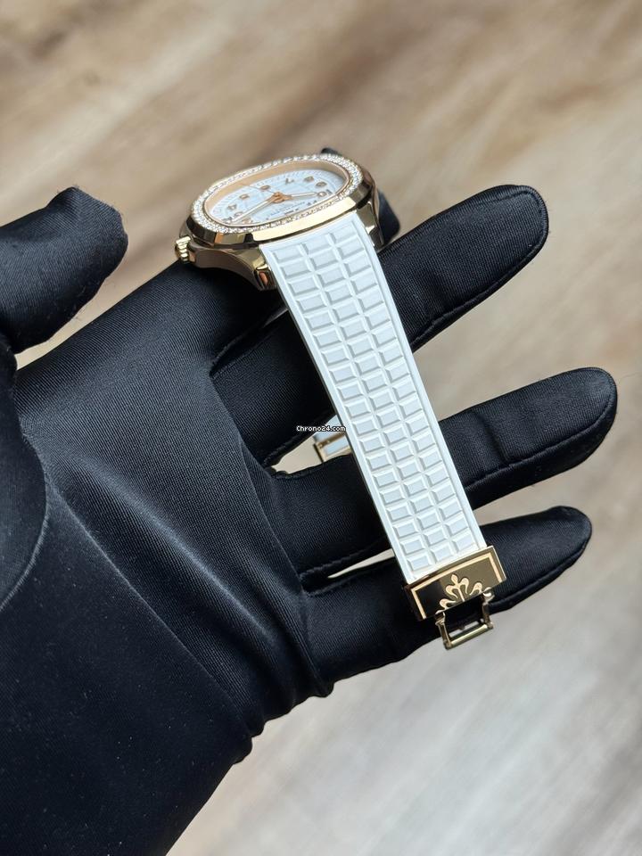 Patek Philippe Aquanaut Luce 2022 Like New 5268/220R Aquanaut Matte White Diamond Strap 4 Patek Philippe Aquanaut Luce 2022 Like New 5268/220R Aquanaut Matte White Diamond Strap