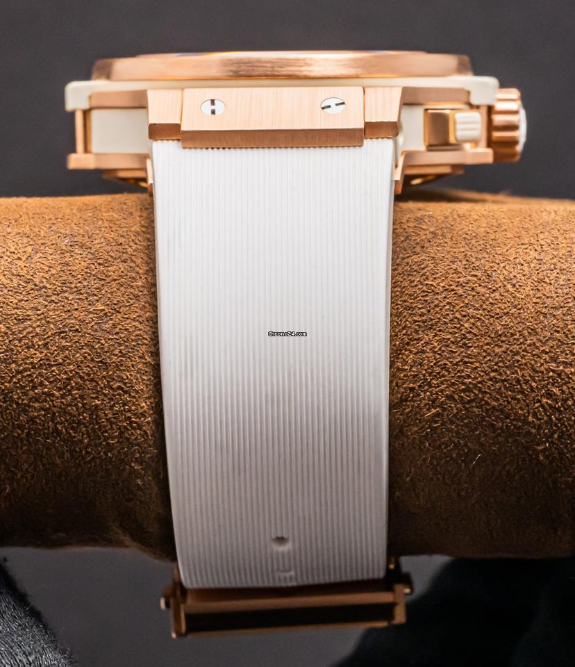 Hublot Big Bang 44 Original Gold White $37K MSRP Box WARRANTY SERVICED Chronograph 12 Hublot Big Bang 44 Original Gold White $37K MSRP Box WARRANTY SERVICED Chronograph