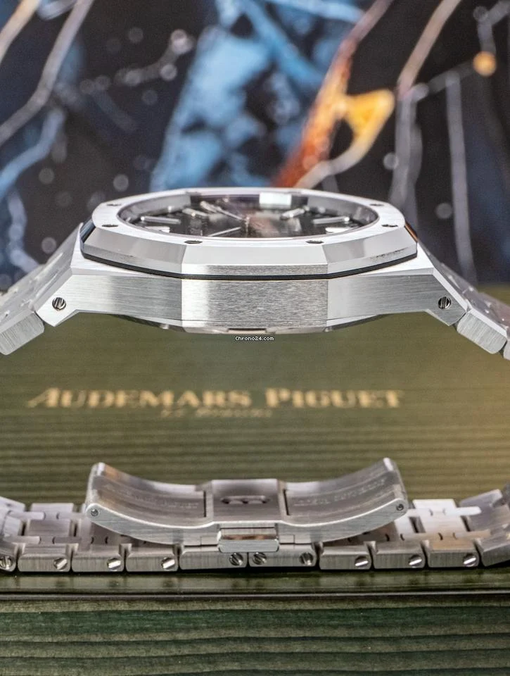 Audemars Piguet Royal Oak 15510ST.OO.1320ST.07 Full set Pre-owned 2023