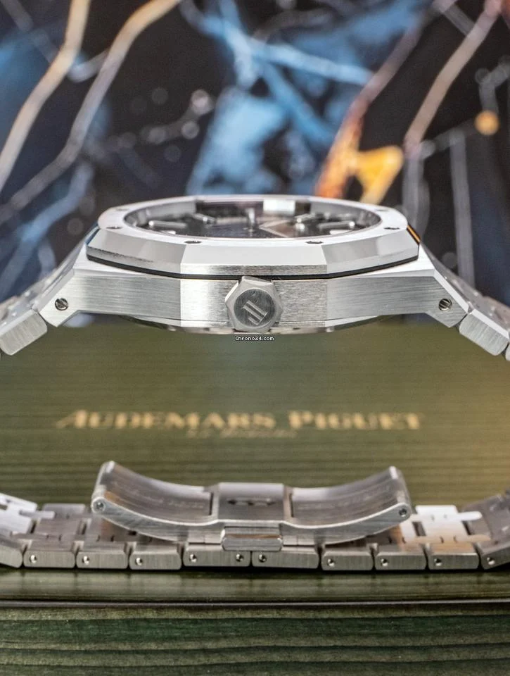 Audemars Piguet Royal Oak 15510ST.OO.1320ST.07 Full set Pre-owned 2023