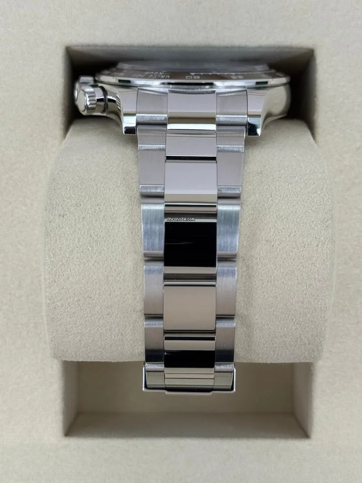 Rolex NEW 2025 Daytona 40mm 126506 Platinum Ice Blue Diamond Baguette Dial 4 Rolex NEW 2025 Daytona 40mm 126506 Platinum Ice Blue Diamond Baguette Dial