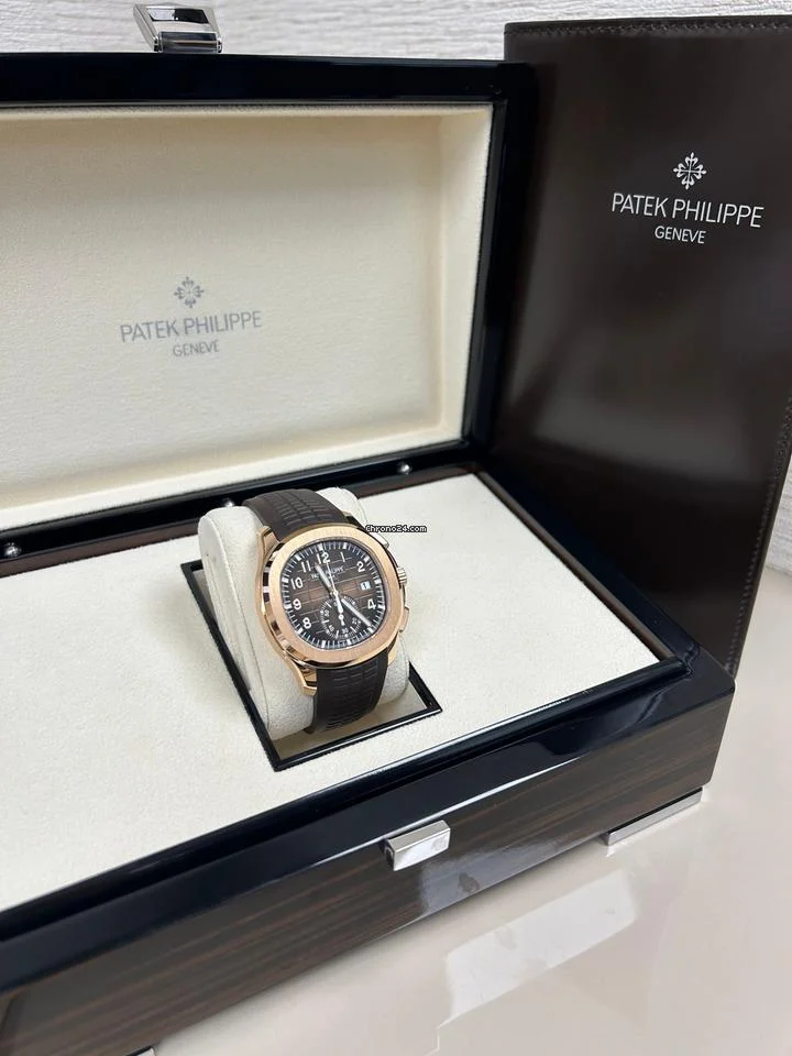 Patek Philippe Aquanaut Chronograph 2025 NEW Rose Gold Brown Dial 6 Patek Philippe Aquanaut Chronograph 2025 NEW Rose Gold Brown Dial