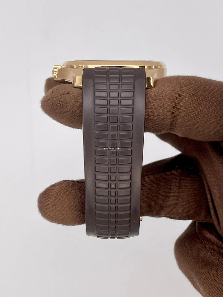 Patek Philippe 2009 Aquanaut 40mm Rose Gold 5167R-001