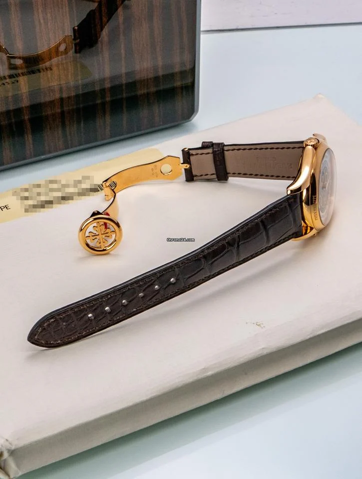 Patek Philippe World Time 5131R-001 Full set Pre-owned 2016