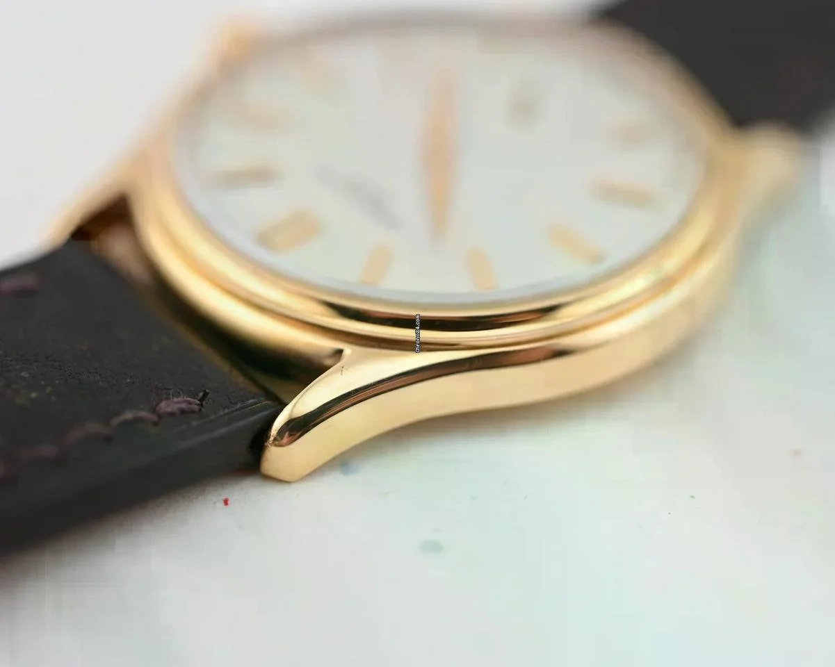 Patek Philippe Calatrava Box & Papers, Rose Gold, Early accent dial