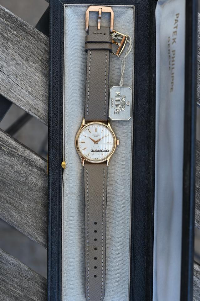 Patek Philippe Calatrava Box & Papers, Rose Gold, Early accent dial
