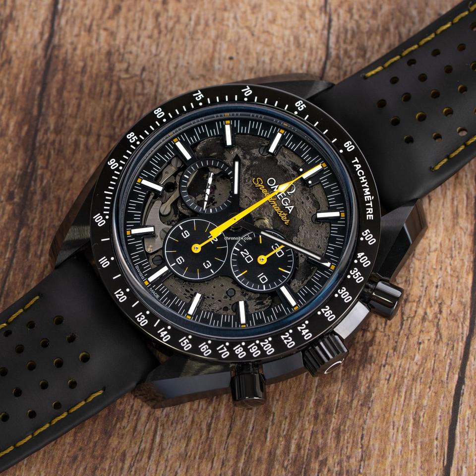 Omega Speedmaster Dark Side of the Moon Apollo 8 2025 310.92.44.50.01.001 Black Ceramic 44mm