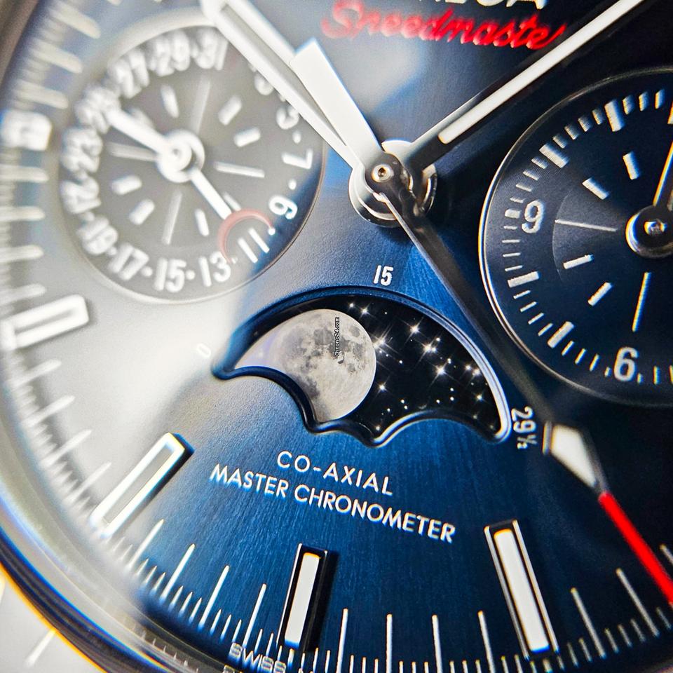 Omega Speedmaster Moonphase Moonwatch Moonwatch Blue Dial Box Papers 304.33.44.52.03.001