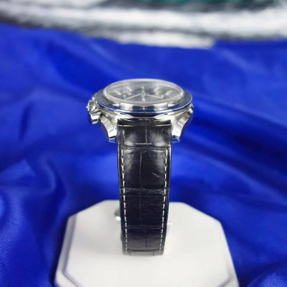Omega Speedmaster Moonphase Moonwatch Moonwatch Blue Dial Box Papers 304.33.44.52.03.001 9 Omega Speedmaster Moonphase Moonwatch Moonwatch Blue Dial Box Papers 304.33.44.52.03.001