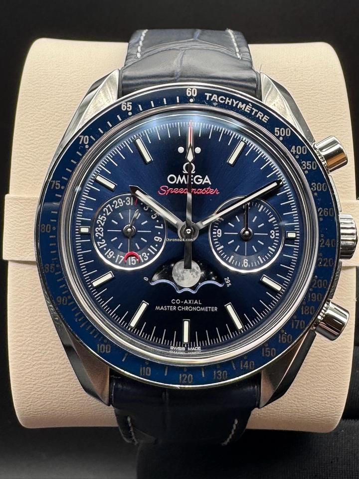 Omega Speedmaster Moonphase Moonwatch