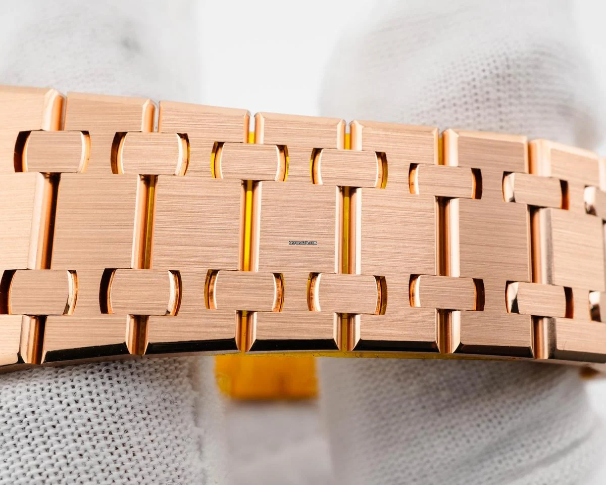 Audemars Piguet 67651OR.ZZ.D080CA.01 Royal Oak 33 mm 18K Rose Gold Diamond Bezel Brown Dial Box 2016