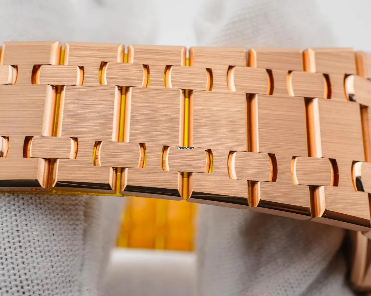 Audemars Piguet 67651OR.ZZ.D080CA.01 Royal Oak 33 mm 18K Rose Gold Diamond Bezel Brown Dial Box 2016
