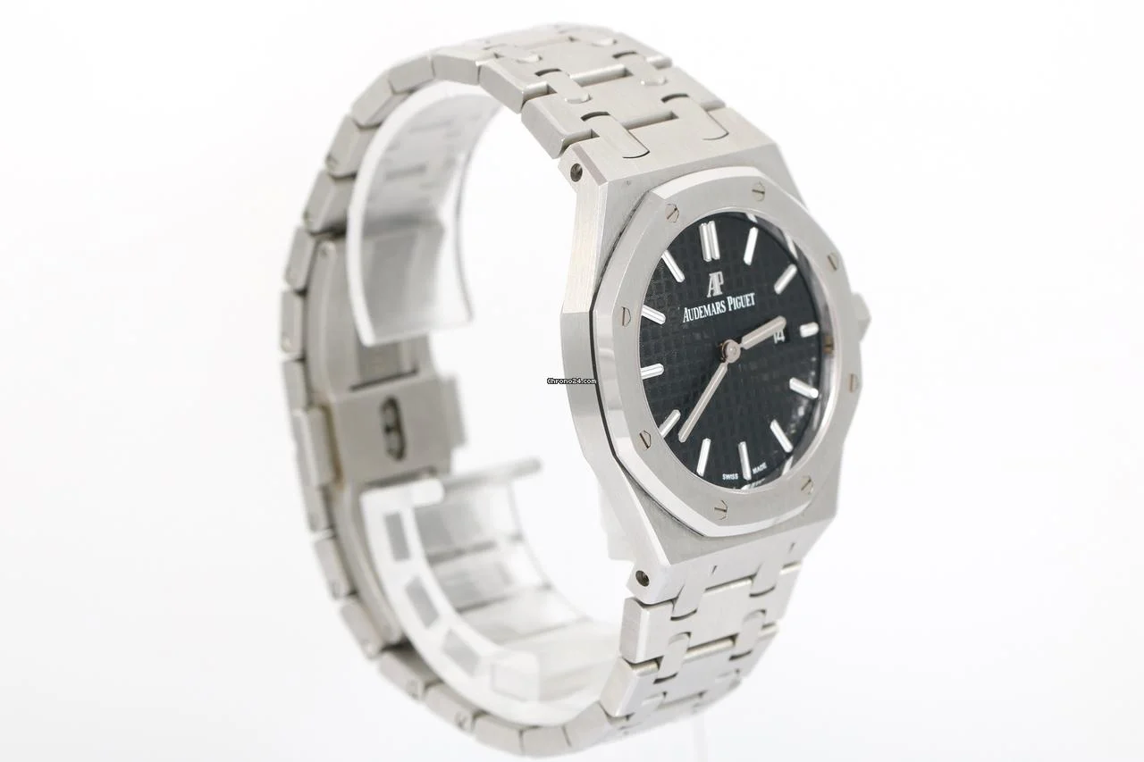 Audemars Piguet 2021 Audemars Piguet Royal Oak 33mm - 67650ST (Black)