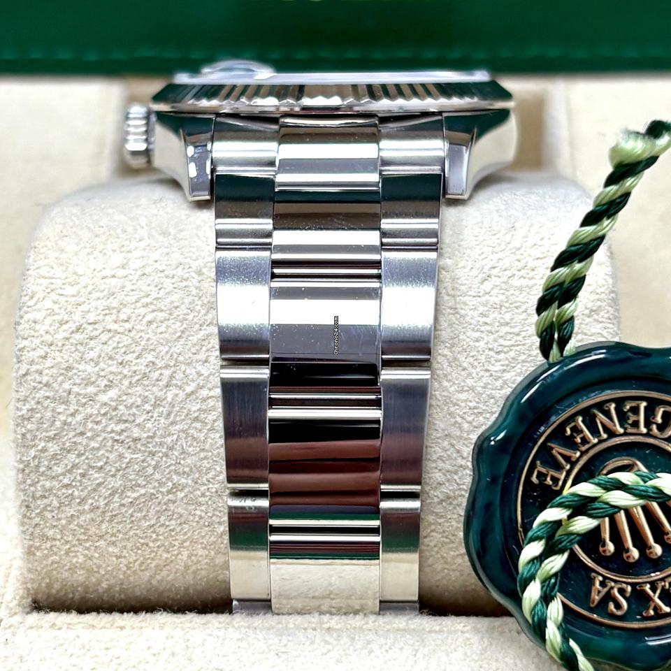 Rolex Datejust 36 126234 Blue Dial Fluted Gold Bezel + Box