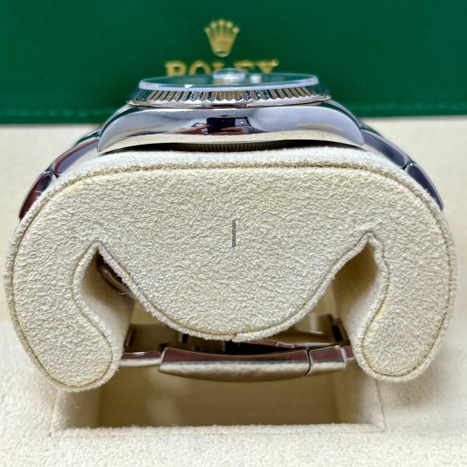 Rolex Datejust 36 126234 Blue Dial Fluted Gold Bezel + Box