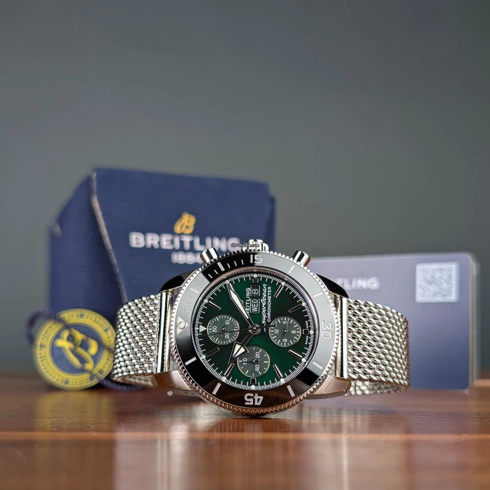 Breitling Superocean Heritage Chronograph 2025 Complete Set 44mm Green Dial A13313