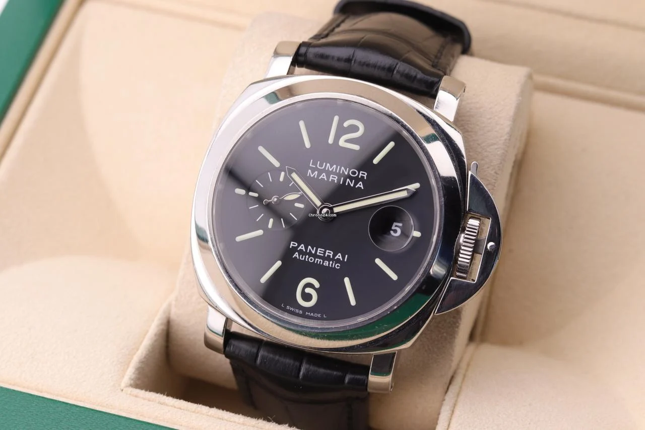 Panerai Luminor Marina 44mm Black Dial