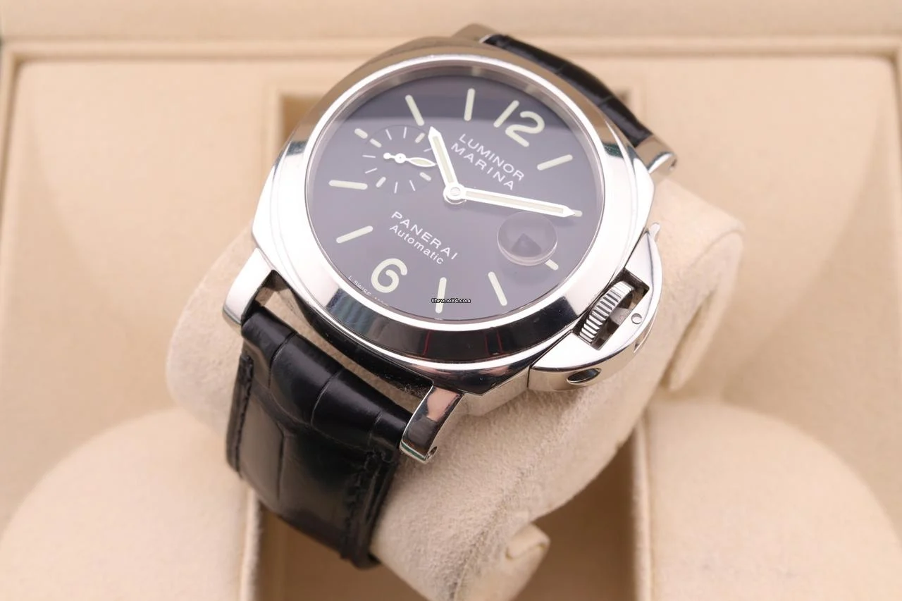 Panerai Luminor Marina 44mm Black Dial 3 Panerai Luminor Marina 44mm Black Dial