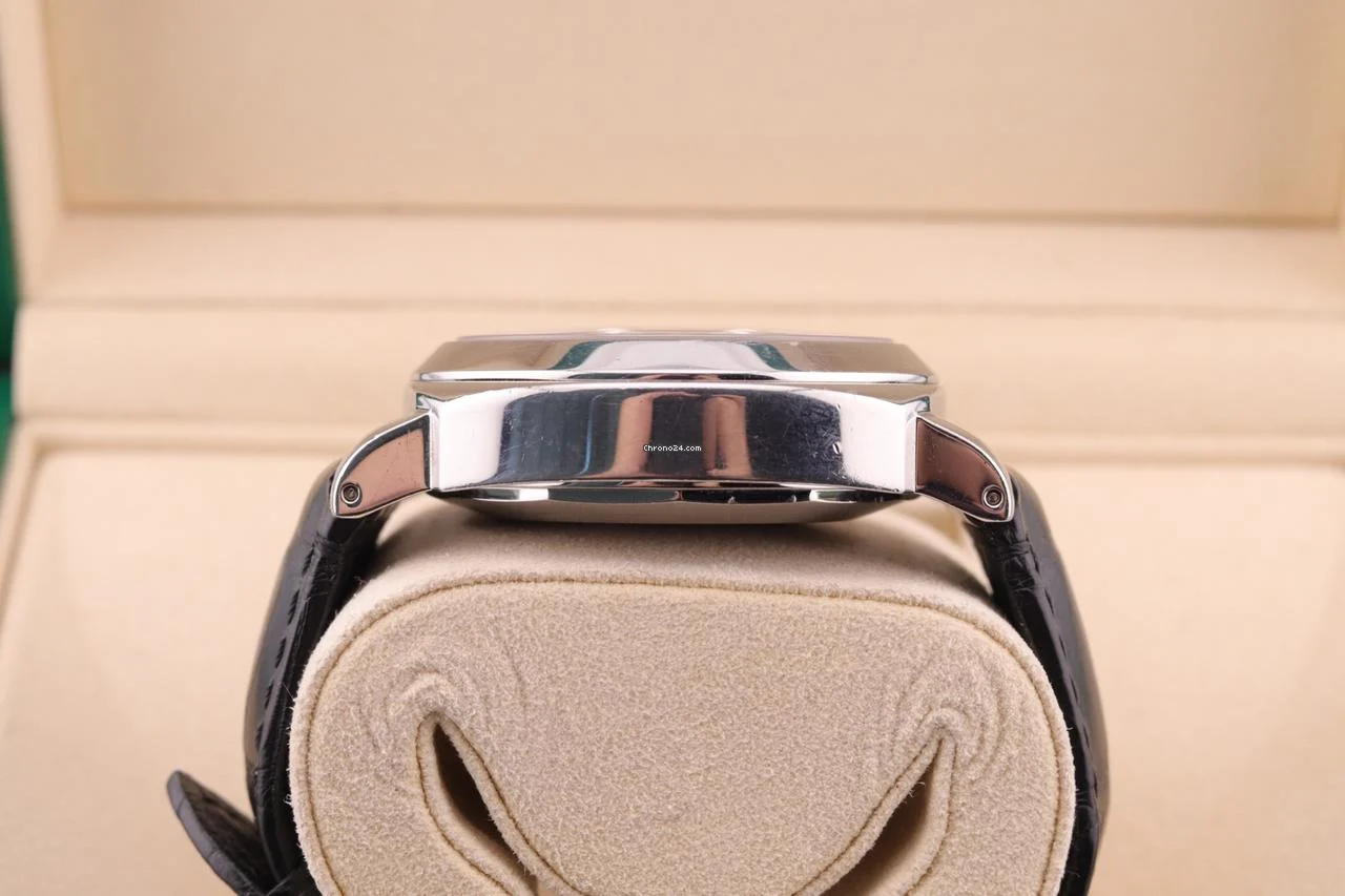Panerai Luminor Marina 44mm Black Dial 8 Panerai Luminor Marina 44mm Black Dial