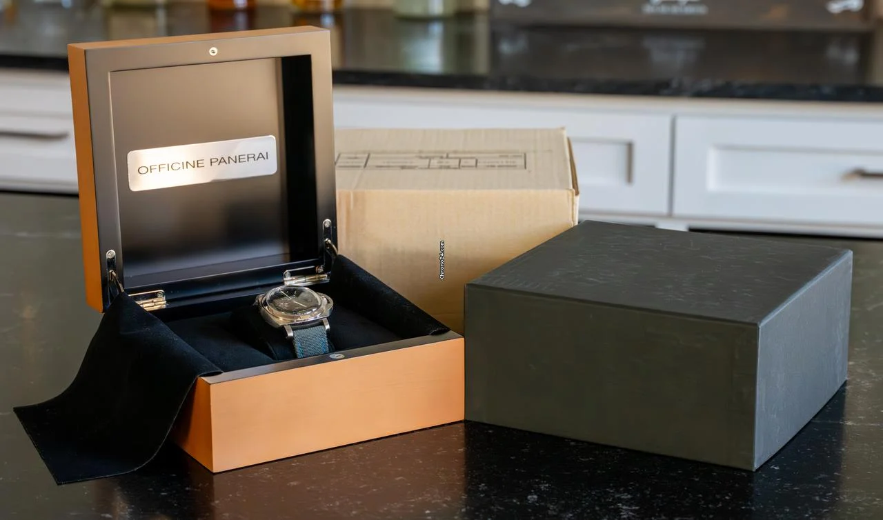 Panerai 233 Luminor 8 Days GMT $12K MSRP Box SERVICED Black Dial PAM233 PAM 0023