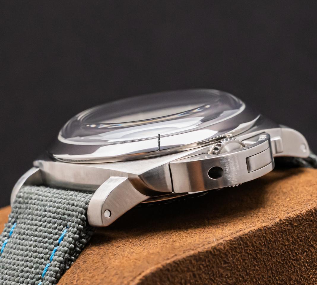 Panerai 233 Luminor 8 Days GMT $12K MSRP Box SERVICED Black Dial PAM233 PAM 0023